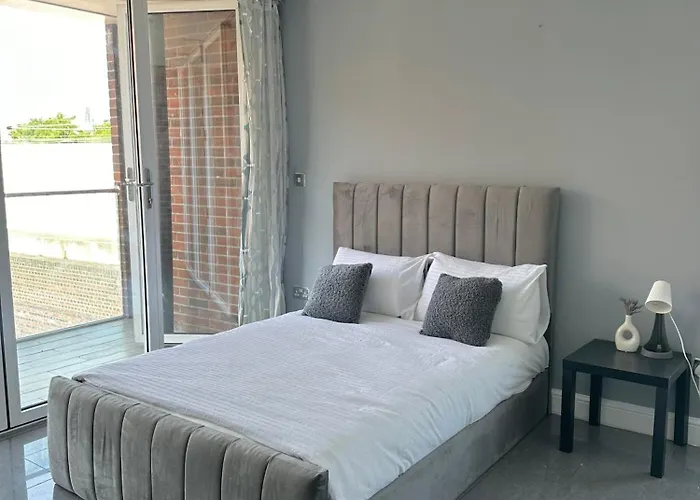 Luxury Private Room In Central London