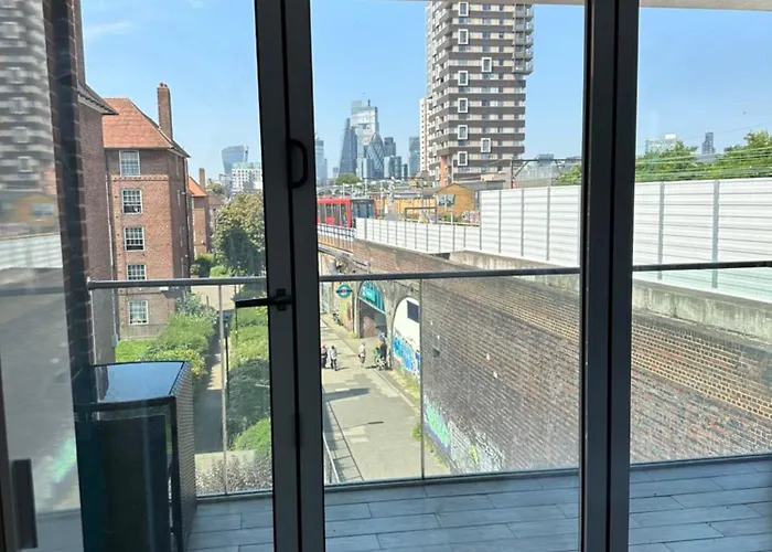 Luxury Private Room In Central London
