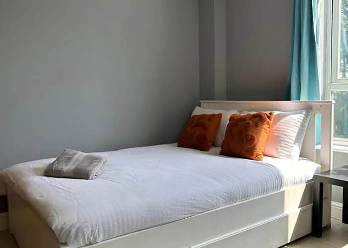 Luxury Private Room In Central London